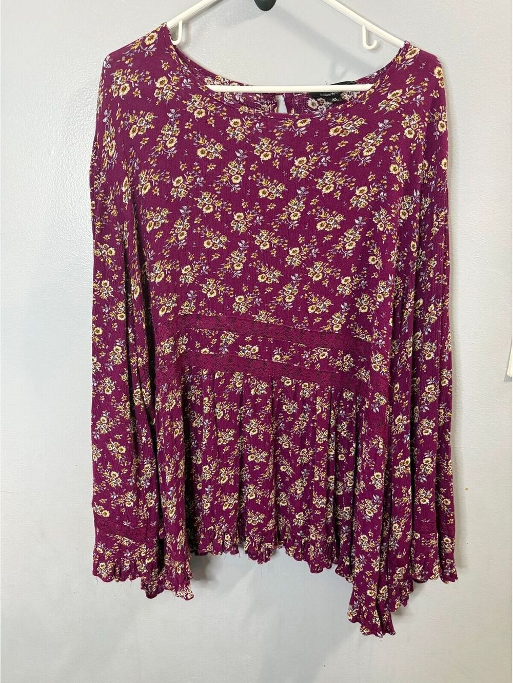 83. 3X Maroon floral boho sleeve blouse PTP 27